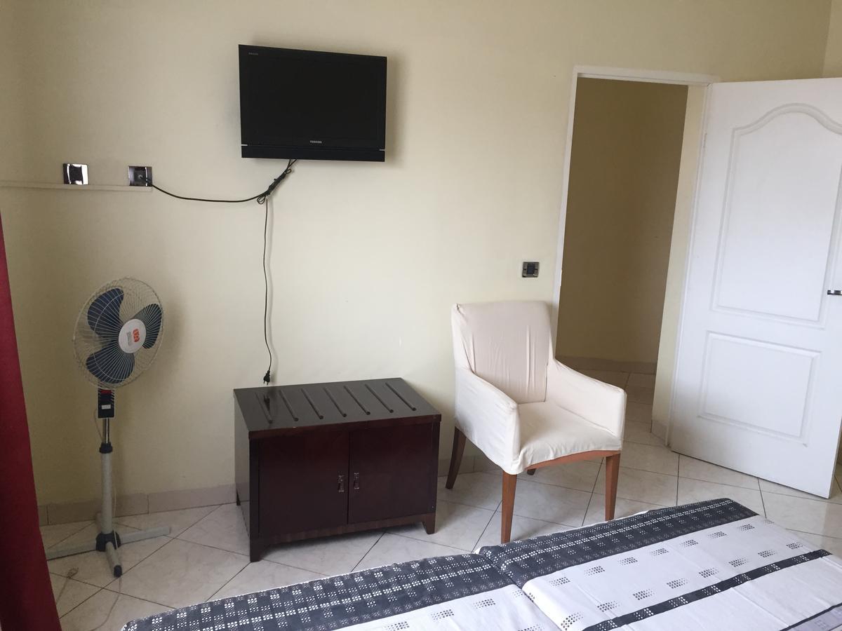 White Palace Hotel Антананариву Екстериор снимка